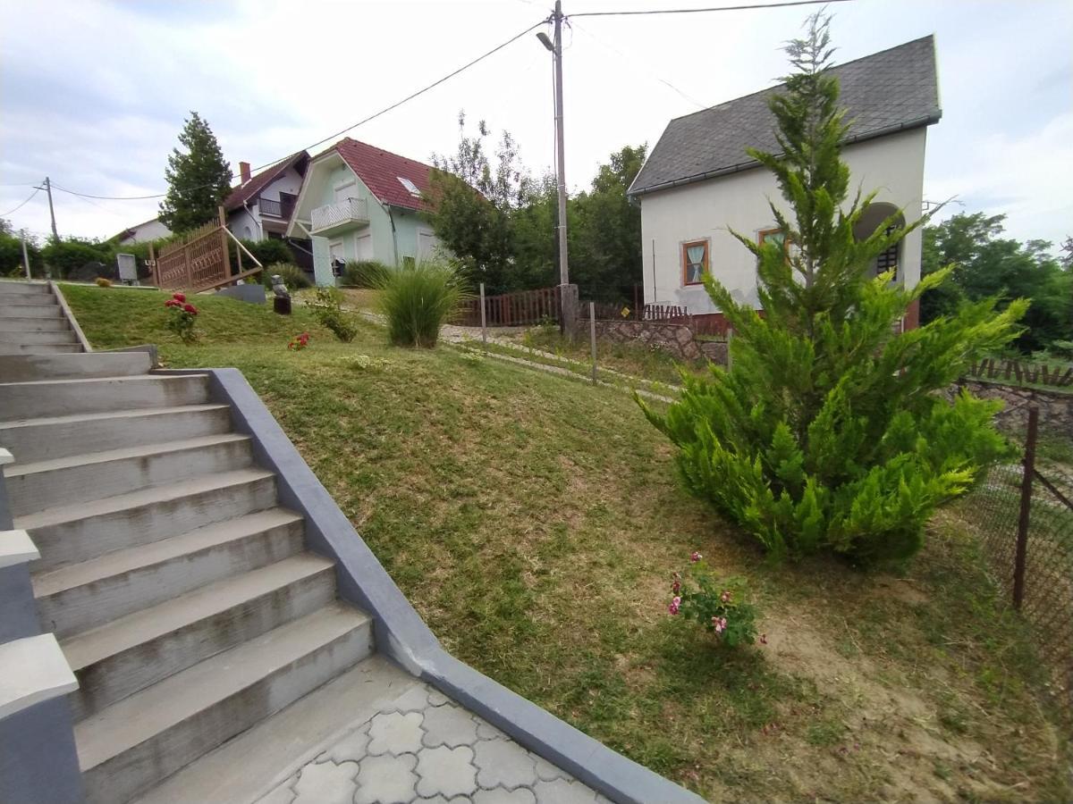 Villa Marvel-Nyaralo à Igal Extérieur photo