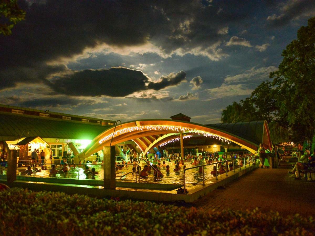 Villa Marvel-Nyaralo à Igal Extérieur photo